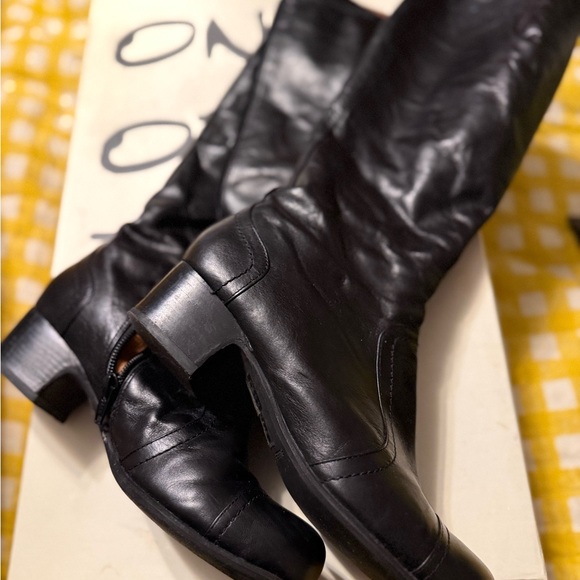 DuoBoots Black Tall Leather Boots - Picture 3 of 7